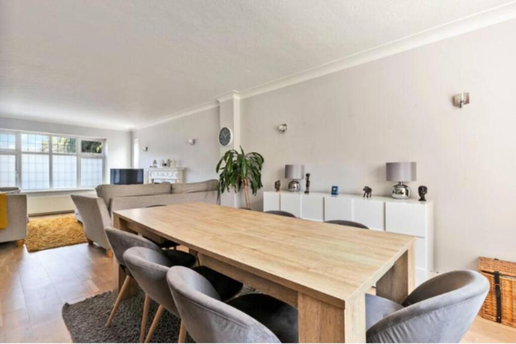 Large Family Home Near Richmond Park New Malden Eksteriør bilde