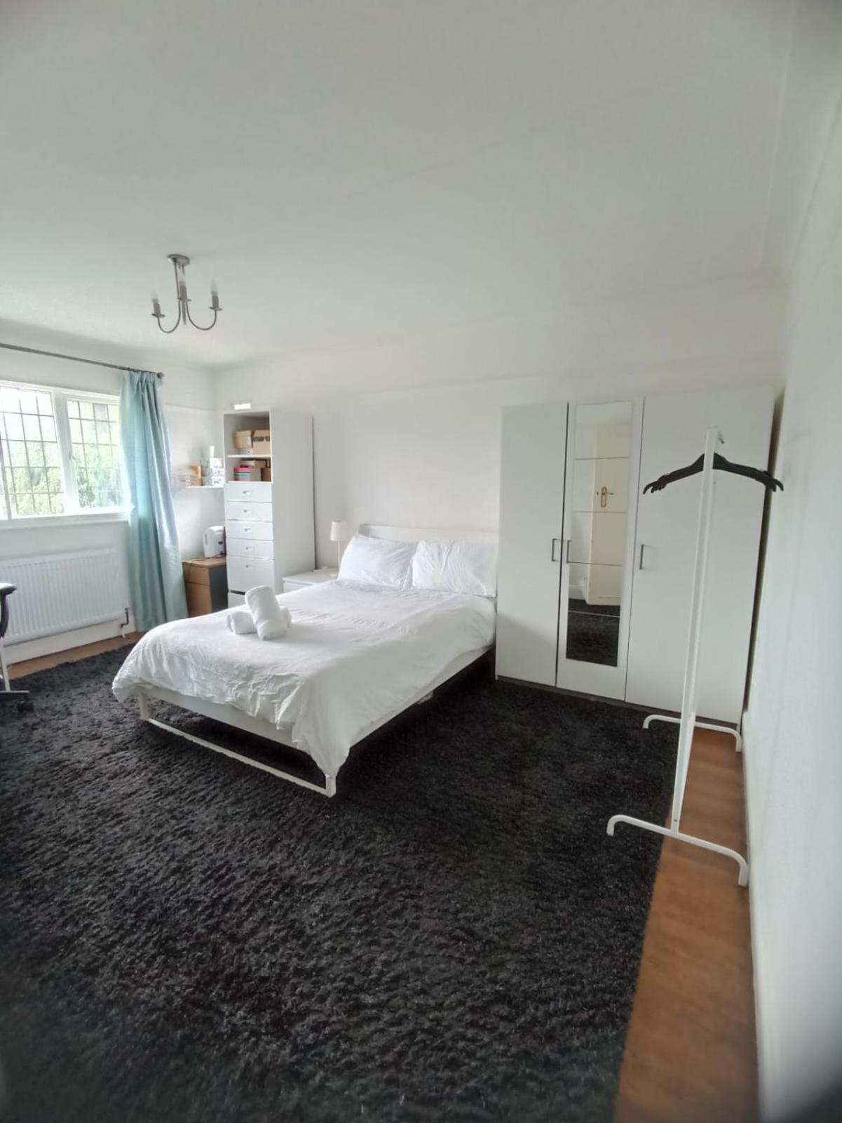 Large Family Home Near Richmond Park New Malden Eksteriør bilde